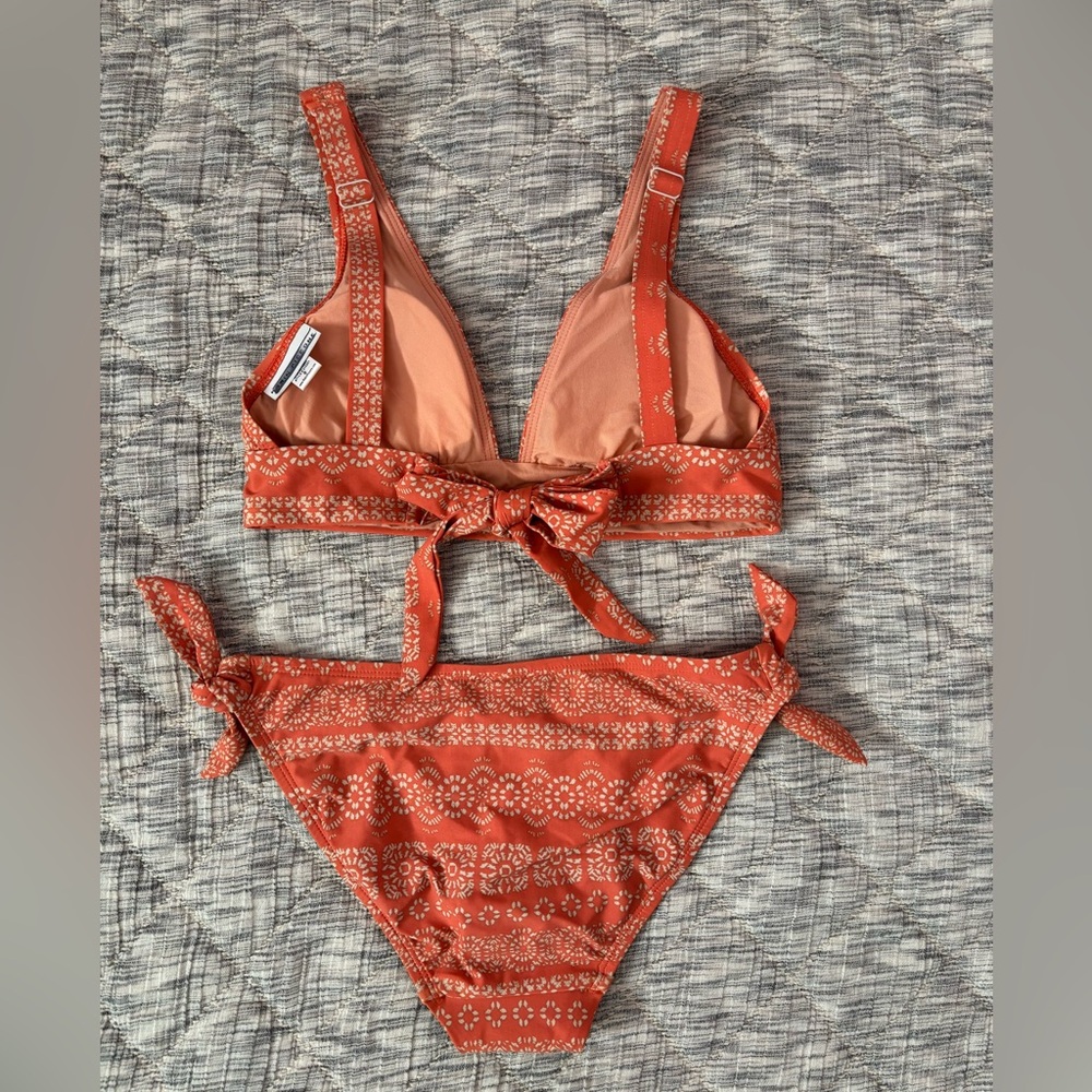 NWOT Robin Piccone Bikini Set Sz Small | Robin Piccone 2-Piece Bikini Set Small- - Picture 8 of 8